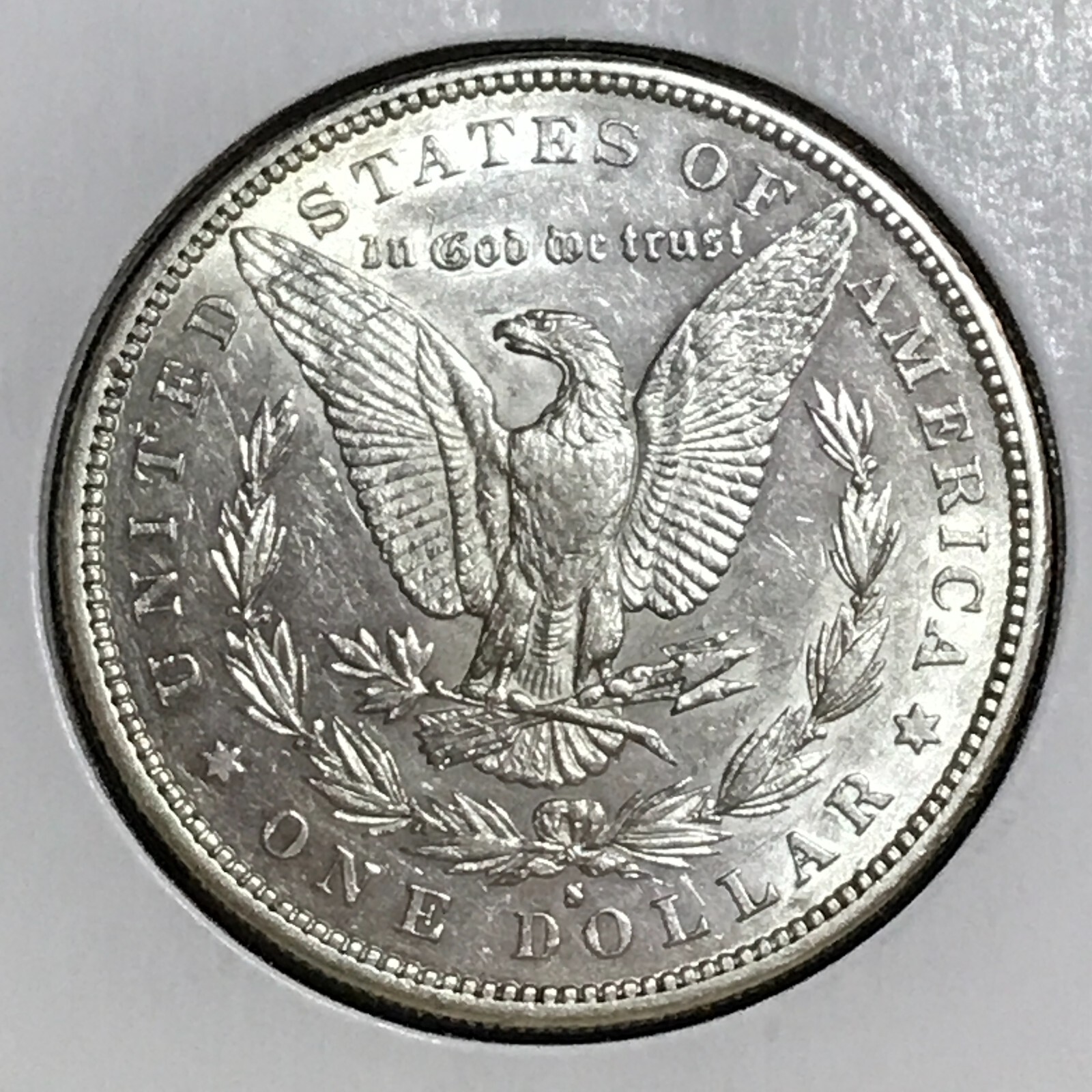 Foto 2 di 2