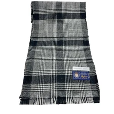 Vintage NEW Geoffrey Beene 100% Lambswool Houndstooth Fringe Scarf 11" X 55"