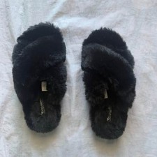 Koolaburra by UGG Ballia black faux fur slippers