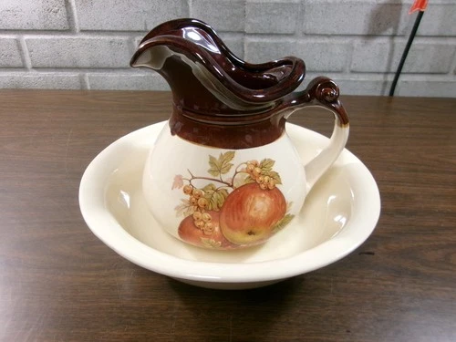 Vintage McCoy Pottery 7515 Brown & Cream Leaves Grapes Walnuts Pitcher & Bowl