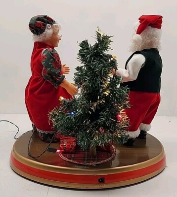 Dancing Claus Couple Music Fig Vintage Gemmy North Pole As Seen On