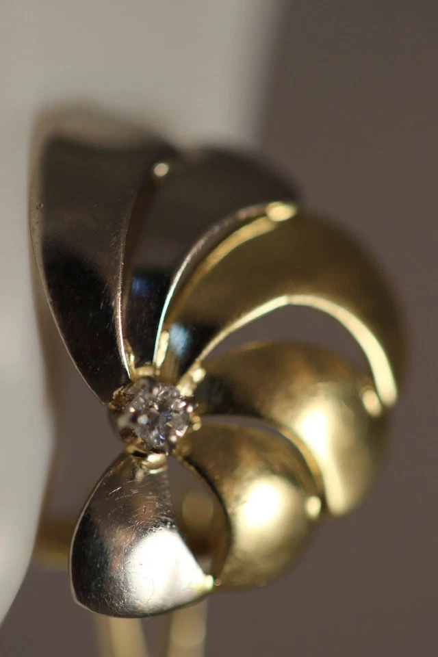 OCM 18K 黄金 白金 钻石 花 海铃 精神风扇 耳环 19 毫米 — 第 3/4 张图片