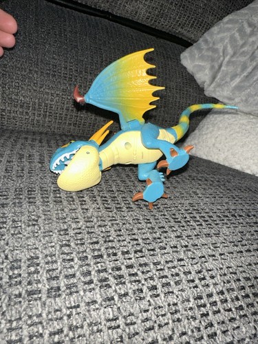 How to Train Your Dragon Stormfly Action - Picture 8 of 9