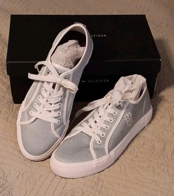 Tommy Hilfiger Women's Light Blue Canvas Lace Up Sneakers Size 8.5