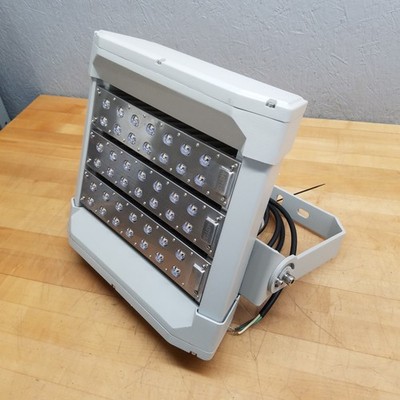 Artemis BY2G28034 LED Floodlight, 120-277VAC, 50/60Hz, 90W, 0.82A - NEW