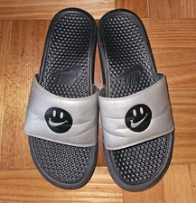 Nike Benassi smiley face slides Silver & Black US Mens Size 9