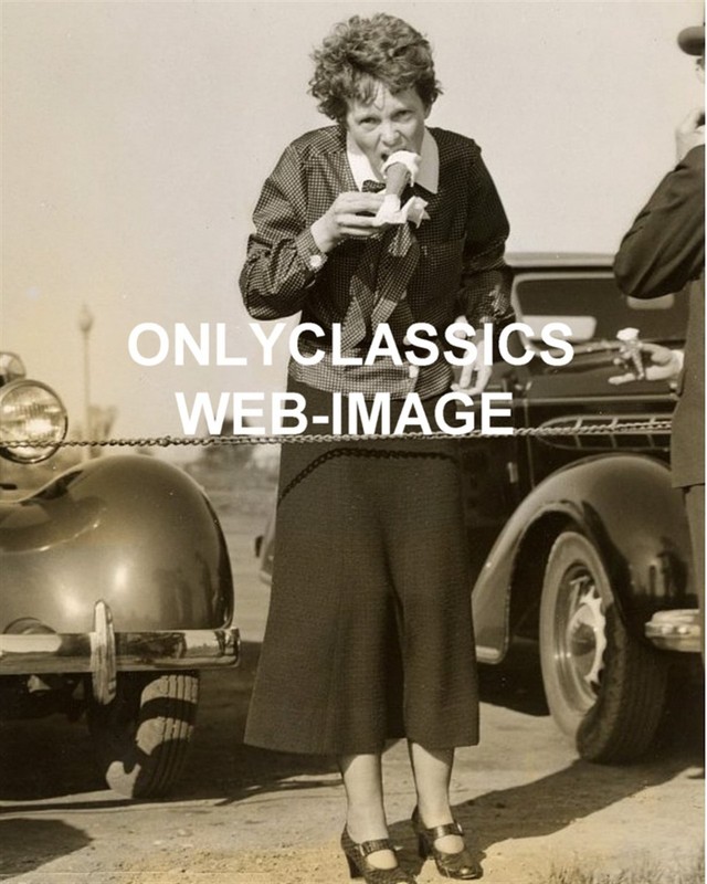 1936 WOMAN AVIATOR ICON AMELIA EARHART AVIATION AIRPLANE CANDID ICE CREAM PHOTO