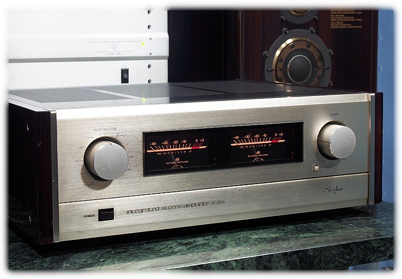 Accuphase E-305V Accuphase E-305 V | H71093