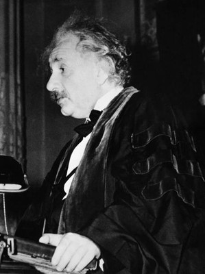 Albert Einstein speaks about theory evolution its detractors a con- Old Photo