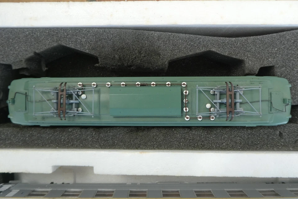 Coffret locomotive CC 7100 + 3 voitures DEV Inox SNCF Rivarossi HO ref R0610 - Photo 4/4