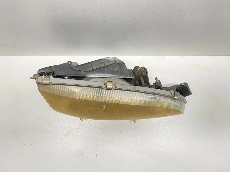 93 - 96 FARO LATERAL DERECHO PASAJERO MITSUBISHI MIRAGE OEM, 114-58353 Foto 2 de 4