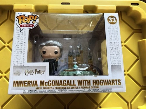Funko POP! Town Harry Potter Minerva McGonagall With Hogwarts #33