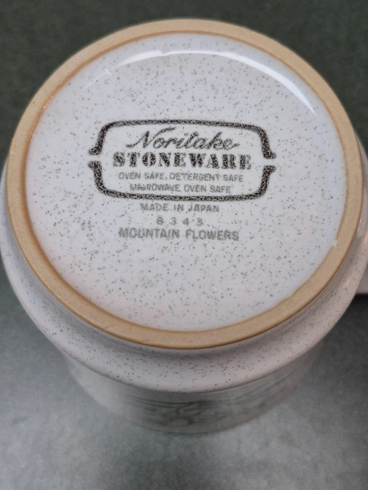 Juego de 4 tazas de café Noritake China Mountain Flowers 8343 12 OZ estado excelente Foto 4 de 4