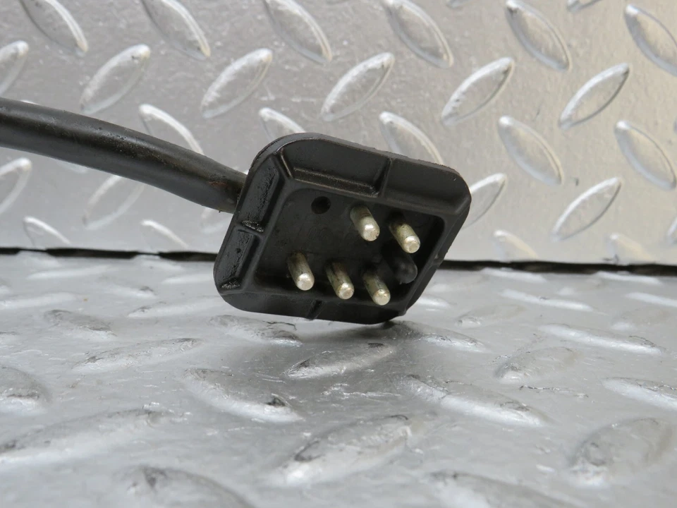 Motor limpiaparabrisas Mercedes-Benz S123 240D camioneta Bosch 0390341077 Foto 3 de 4