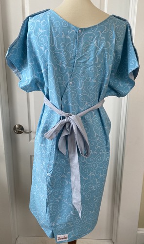 NWOT Labor And Delivery Hospital Gown Small Medium Aqua Blue Sash Buttons - Picture 9 of 10