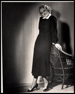 Judy Garland (1940s)   Stylish Glamorous - Original Vintage Hollywood Photo K 39
