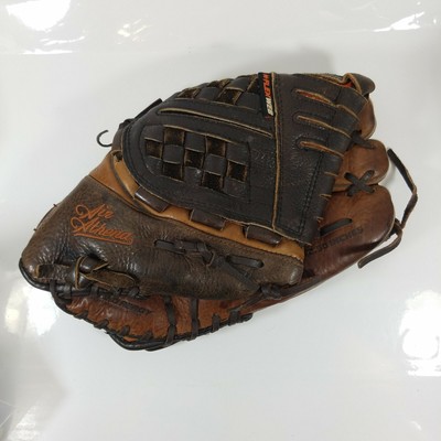 nike air baseball glove