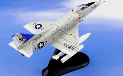 HM McDonnell Douglas A- 4E VA-163 John McCain's downed plane 1/72 diecast model
