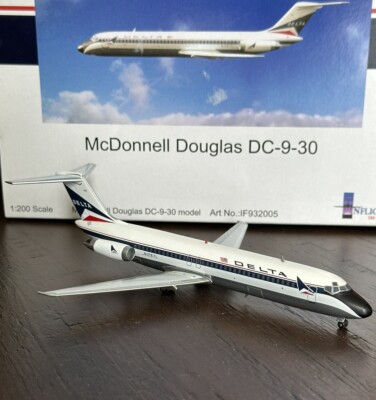 Inflight 200 1:200 Delta Air Lines DC-9 Limited Edition; Mint!  Free Shipping!