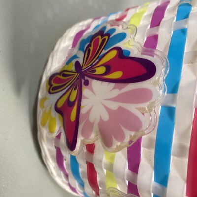 Panier Vélo Rétro Vintage Années 70 - Osier Plastique Blanc Motifs Fleurs Et Papillon
