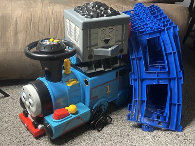 Vtg Thomas the Tank Engine Motorized Ride-on Train w/ Charger,track, TEK NEK