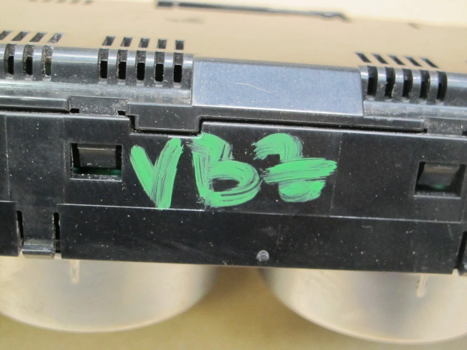 🥇09-16 BMW E89 Z4 AUTOMATIC A/C HEATER CLIMATE CONTROL SWITCH PANEL OEM - Image 2 of 4