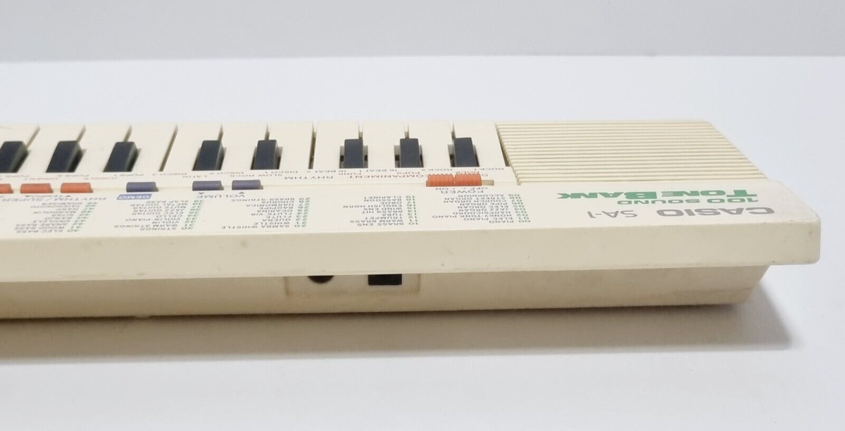 カシオ SA-1 ホワイト CASIO レア RARE Vintage SA-1 CASIO 100 Sound Tone Bank Keyboard