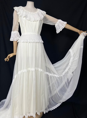 Vintage 70er Jahre creme transparentes Brautkleid mit Glockenärmeln Ceremonia by Nicholas S