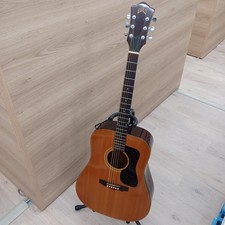 GUILD D-25 NT acoustic guitar