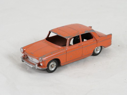 Dinky Toys Junior n° 101 Peugeot 404 peu fréquent - Afbeelding 1 van 9