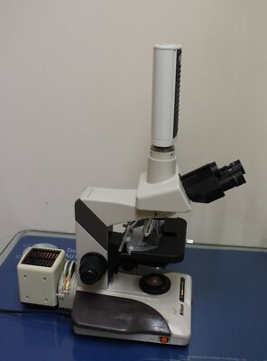 Nikon OptiPhot-2 Microscope+ 4 Objectives (Plan 10x, 40x, Plan Fluor 20x 100x)
