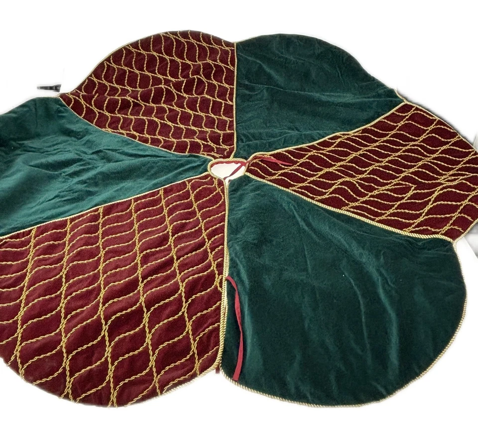 Christmas Tree Skirt Red Green Cotton Velvet Gold Beads Heavy - Image 2 of 4