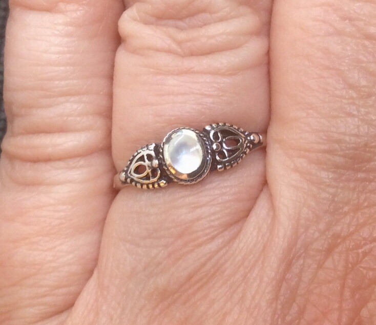 Sterling Silver Vintage Ste Bee Mother Of Pearl Rope & Angel