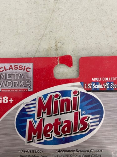 CMW Mini Metals 50s Bordens IH R-190 Refrigerated Delivery Truck 1:87 30204 - Bild 4 von 5