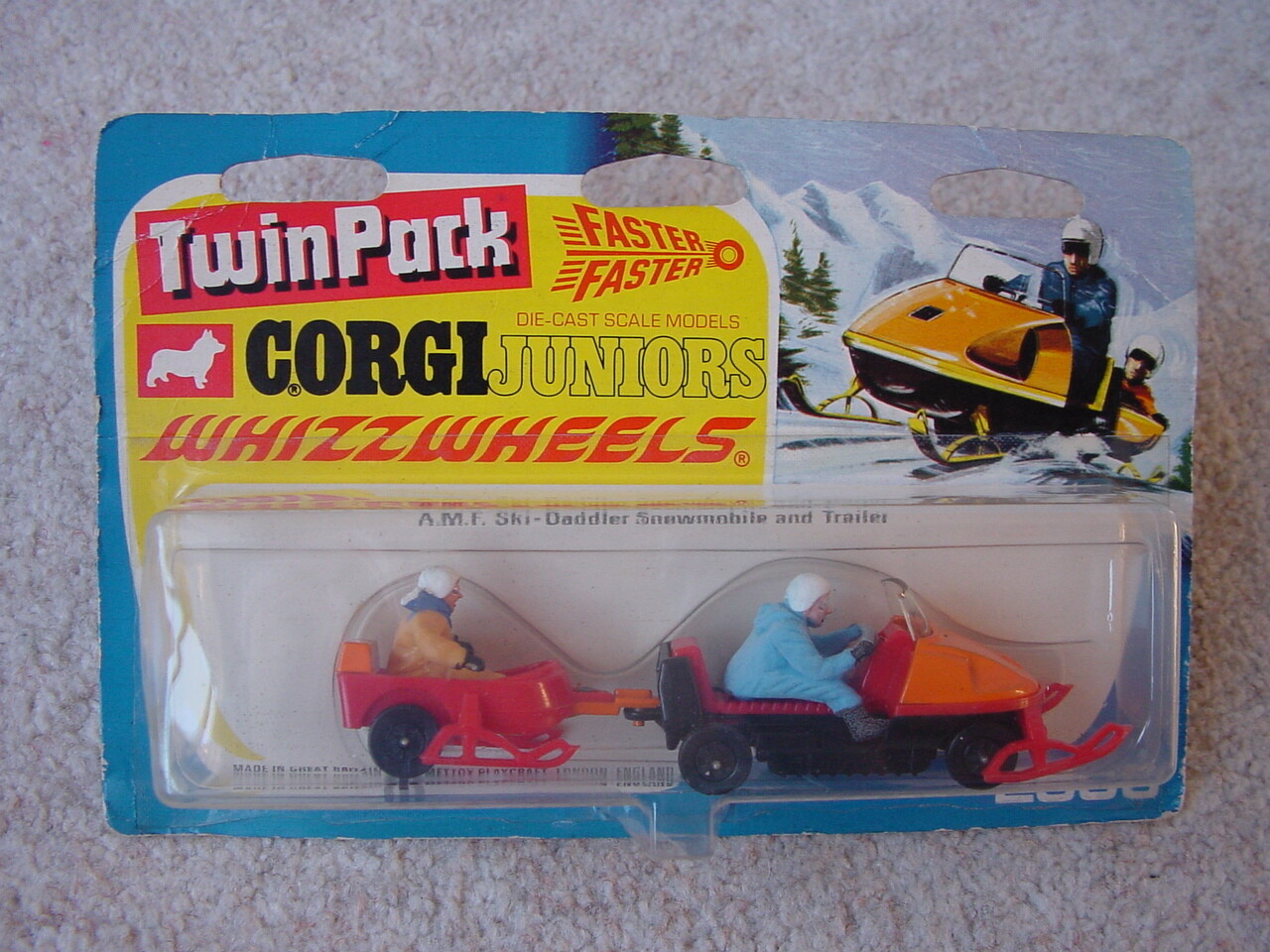 スノーモービル＆トレーラー 2506 ツインパック VNM 1/64 スノー