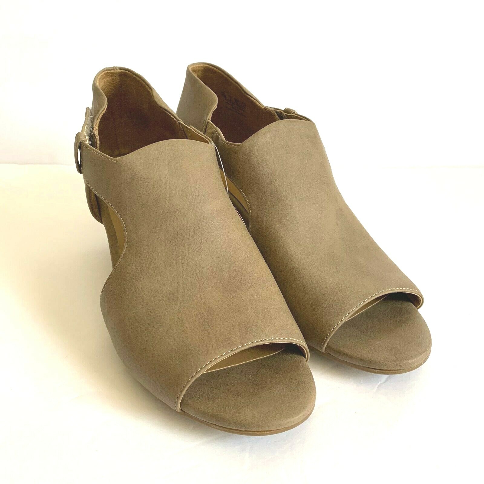 material girl danee block heel city sandals