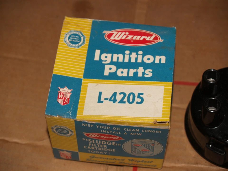 Tapa de encendido de distribuidor Wizard L4205 NOS para Chevrolet 6 cilindros 1935-1953 Foto 3 de 4