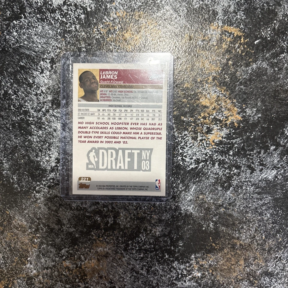 2003-04 Topps - Draft Pick LeBron James #221 1st Edition (RC) - Image 2 of 3