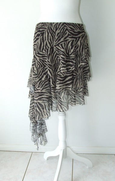 Amber Sky Women's Mini Skirt Size L Asymmetrical Tiered Ruffle Zebra Print