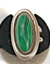 Vintage Southwestern Style Malachite Sterling Silver Ring Size 7 1/2