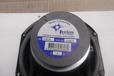 新品GUESSバットマンコラボホワイトジャケットタグ付きXL