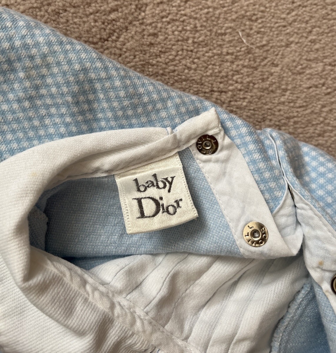babyDior ワンピース　18m baby Dior バラ柄ワンピース 18M - メルカリ