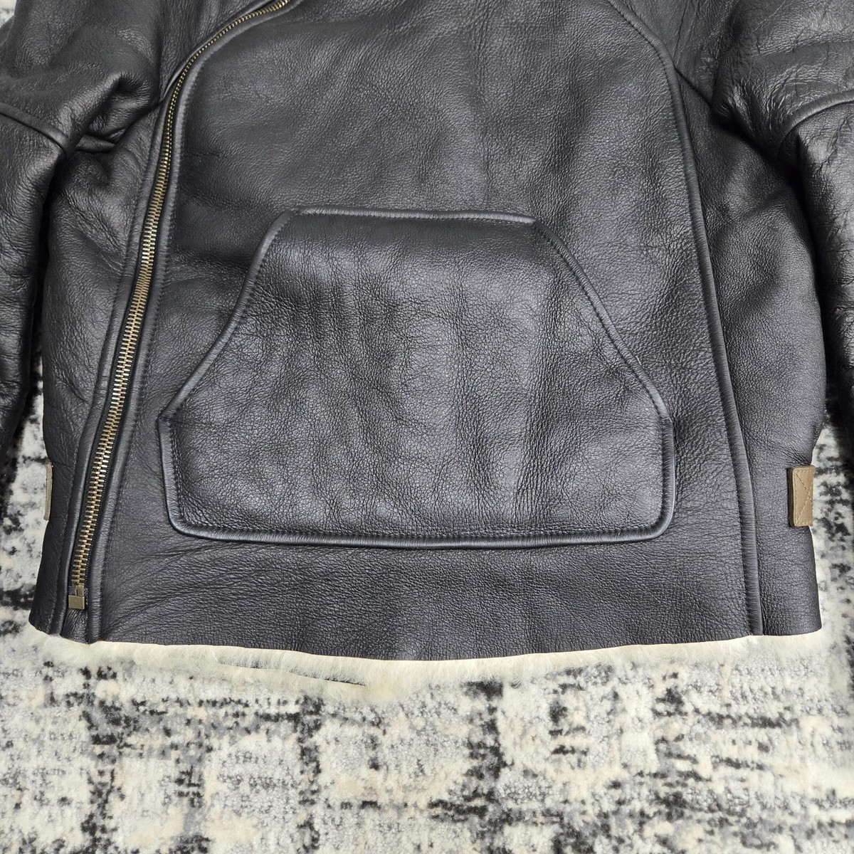 レザージャケット・コート ALEXANDER McQUEEN LEATHER OVERSIZE AVIATOR JACKET Alexander McQueen Oversize Lambskin Leather Aviator Jacket