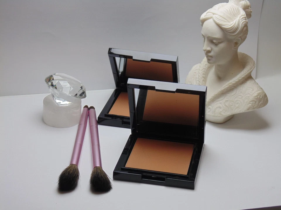 x2 CARGO BLUE_RAY HIGH DEFINITION MAKE UP PRESSED PODWER 0.28 oz + 2 free brush - Image 3 of 4