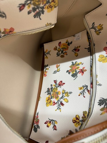 Tory Burch Kerrington Rose Floral Tote Bag - Picture 11 of 11