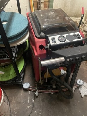 Factory Cat MicroMag 20-D Walk-Behind Battery Scrubber 24V 20in Disc