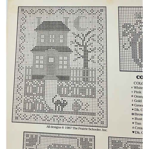THE PRAIRIE SCHOOLER Halloween Cross stitch Trick or Treat Owl Cat Pumpkin House - Afbeelding 5 van 6
