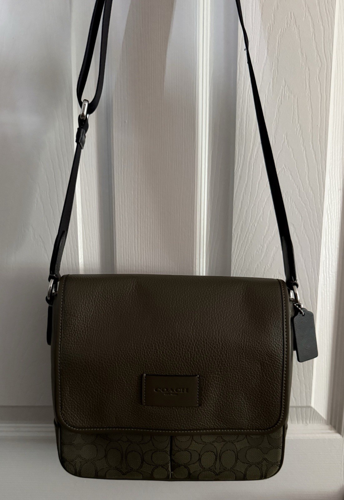 Coach Green Signature Logo Crossbody Bag Magnetic Flap, Adjustable Strap