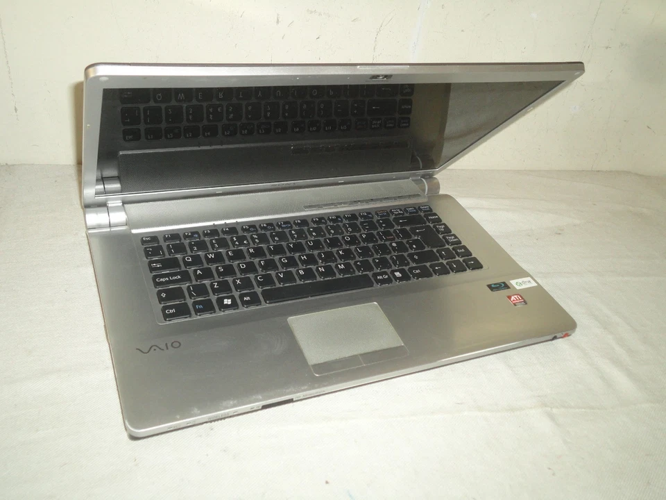 Sony Vaio VGN-FW21L 16.4" Windows 7 Laptop Dual Core 750Gb 4Gb Hdmi Warranty - Image 2 of 4