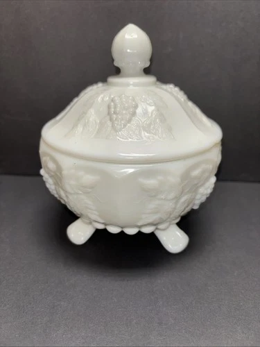 Vintage Westmoreland Milk Glass Covered 3-Toed Candy Dish Paneled Grape Lid 5"